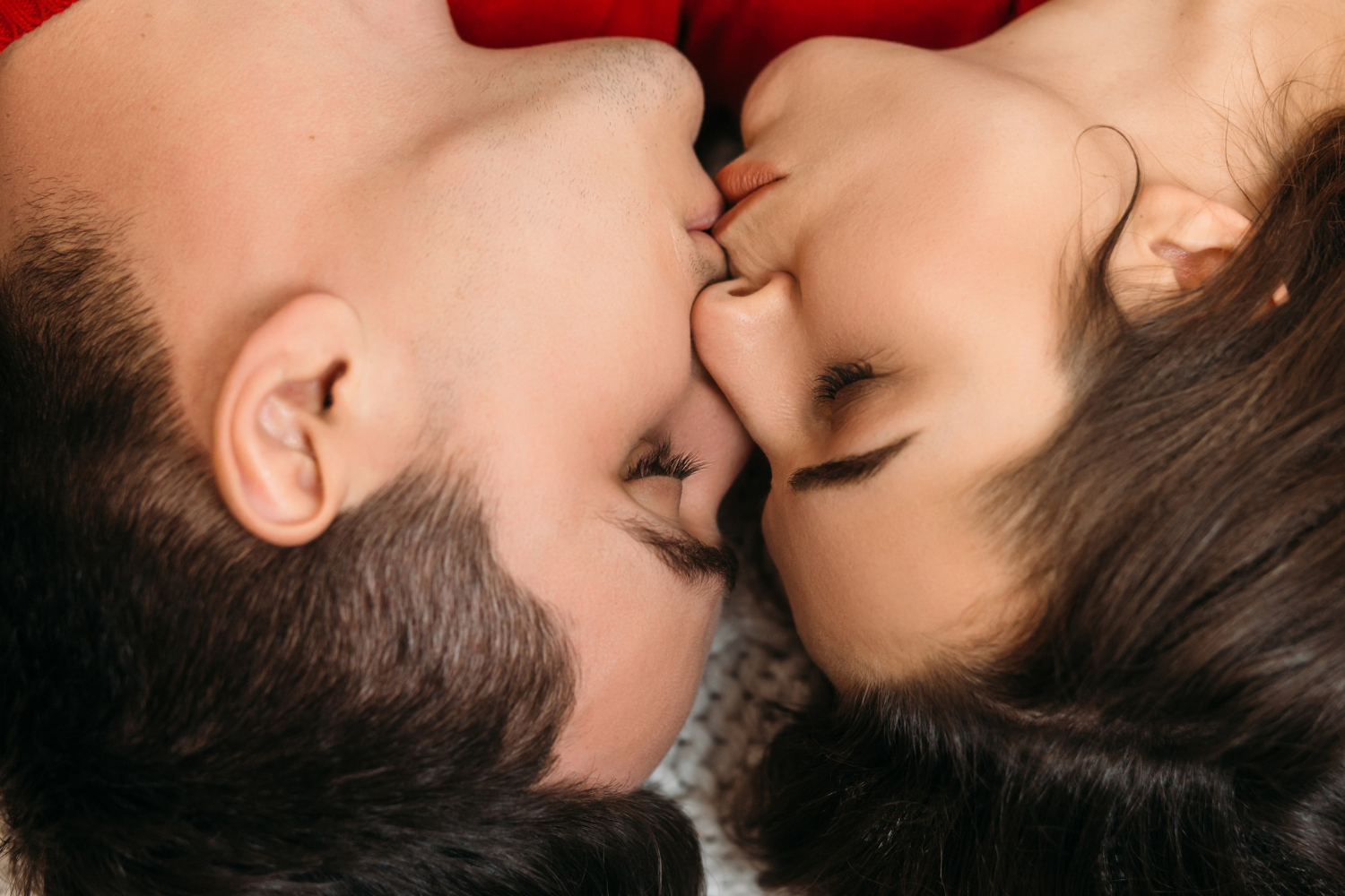 Как общаться бережно в интимных темах: психологические правила для пары